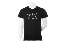 Weißes T-Shirt mit V-Ausschnitt der Hochschule Augsburg